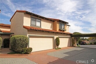 Building Photo - 28603 Vista Madera