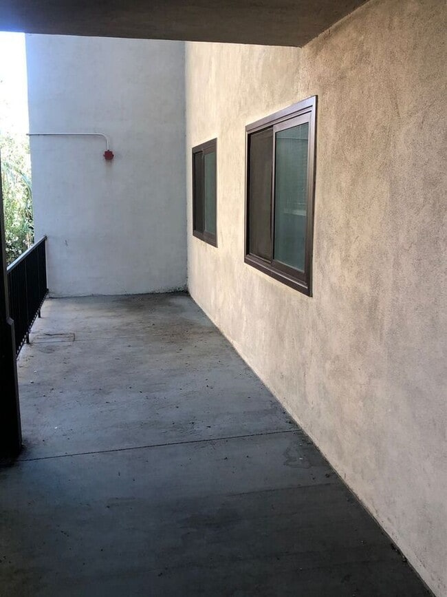 Building Photo - 2315 Parker St