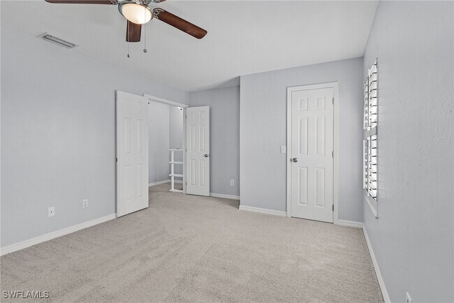 Building Photo - 6091 Lakefront Dr