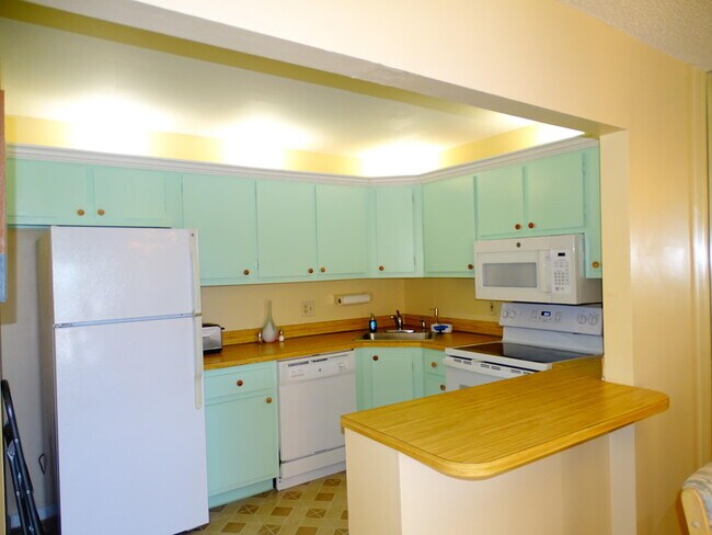 Building Photo - 409 Pine Glen Ln