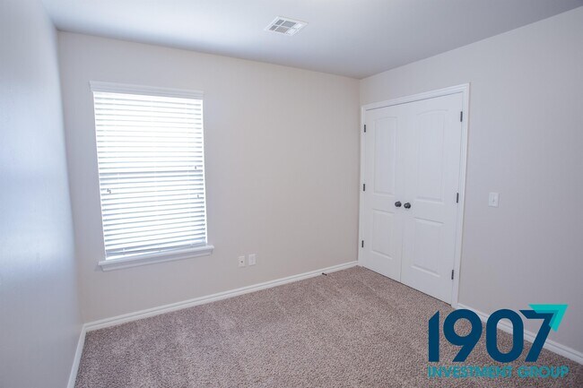 Building Photo - 6833 NW 157th St