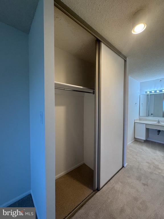Building Photo - 15107 Interlachen Dr