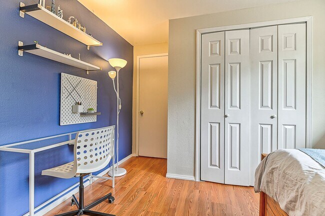 Building Photo - 5150 Saddle Dr