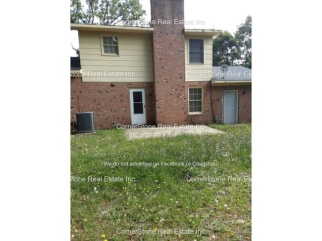 Building Photo - 6831 Buttermere Dr