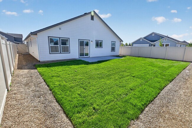 Building Photo - Brand New 3BR/2BA Single-Level Home - Community Pool, Park & Easy I-84 Access