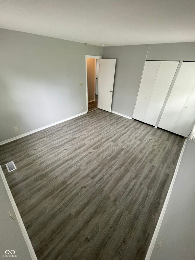 Building Photo - 7848 Souter Dr