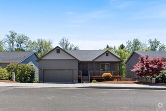 Building Photo - Spacious 4 bedroom home in Dayton