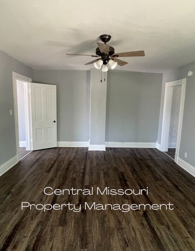 Building Photo - 200 E Gay St