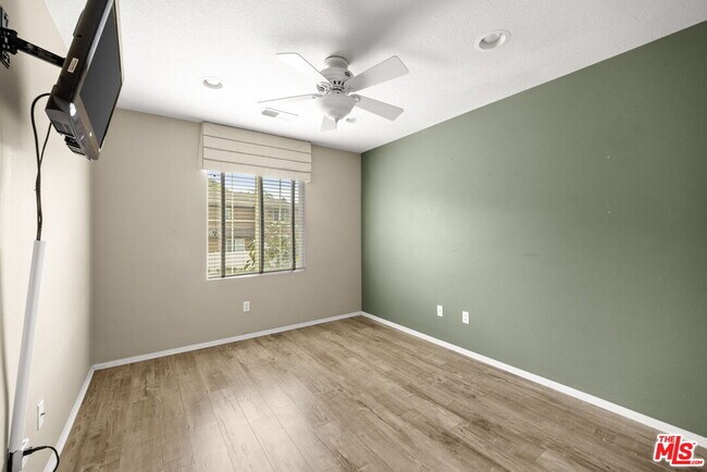 Building Photo - 631 Clearwater Creek Dr