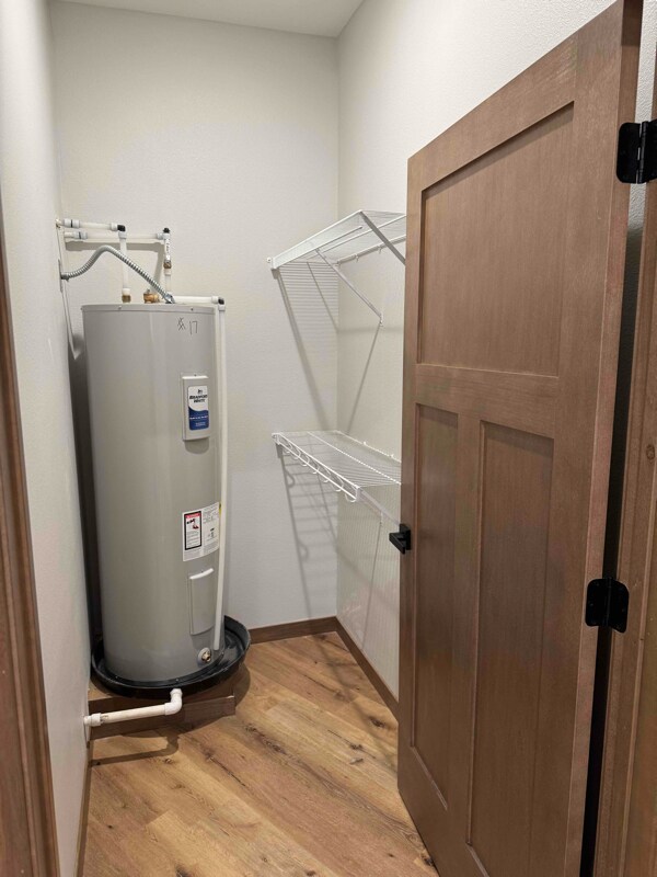 Building Photo - 600 Hickory St