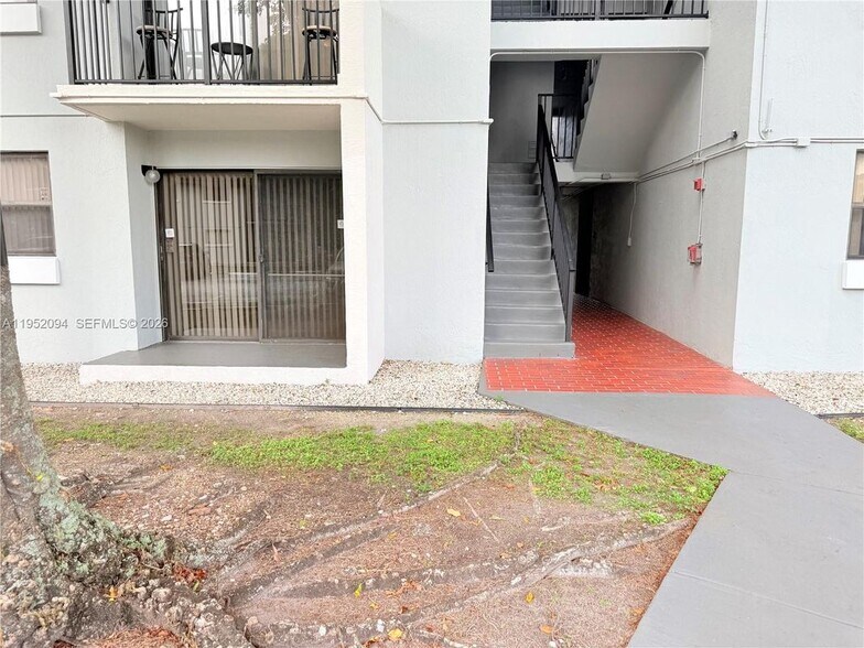 Building Photo - 7200 NW 179th St