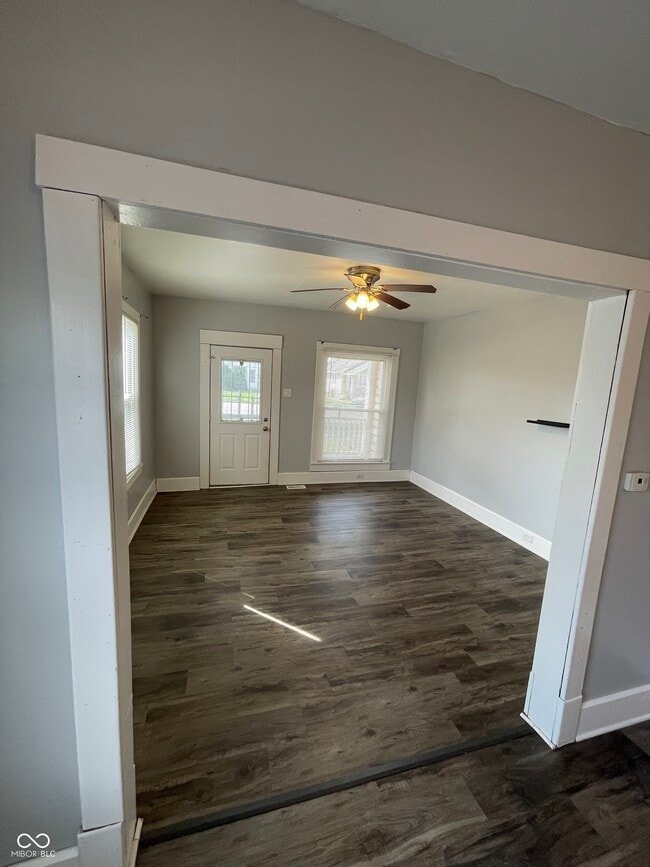 Building Photo - 93 S 5th Ave