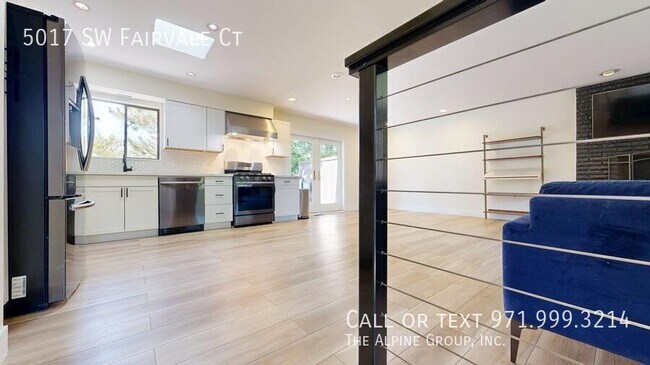 Building Photo - 5017 SW Fairvale Ct