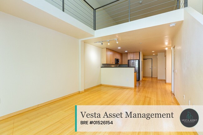 Building Photo - Lower Pacific Heights: Spacious 2-Level  L...