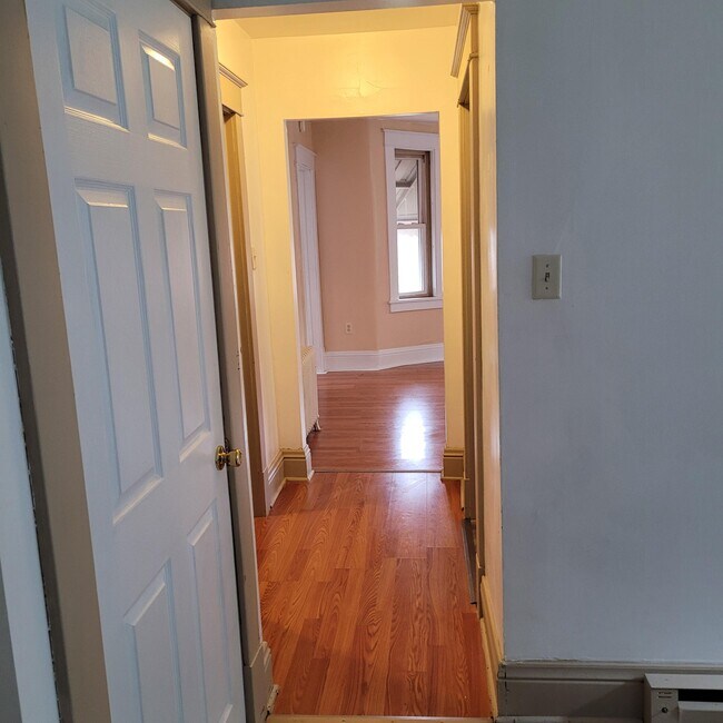 Building Photo - 1200 Race St