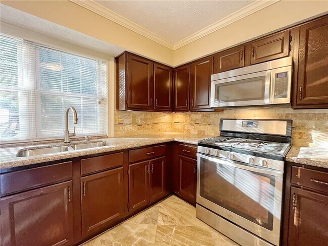 Building Photo - 2896 Landington Way NW