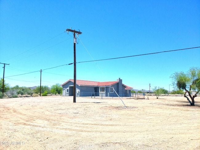 Building Photo - 69762 Old Bell Rd