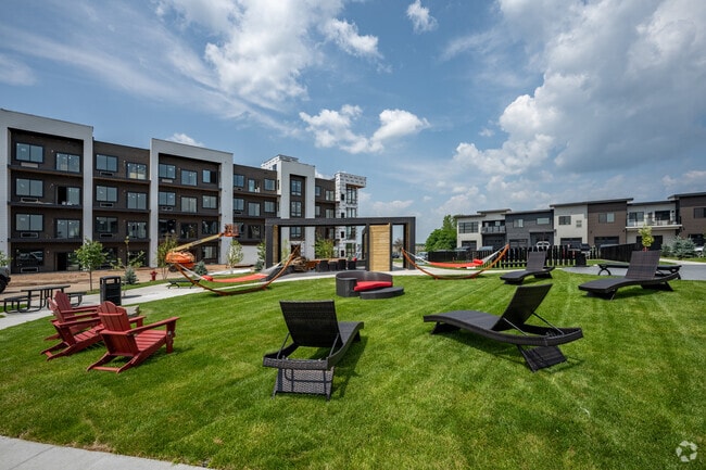 Building Photo - 1233 West Hamilton Avenue