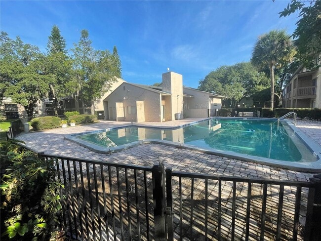 Building Photo - 5504 Pokeweed Ct
