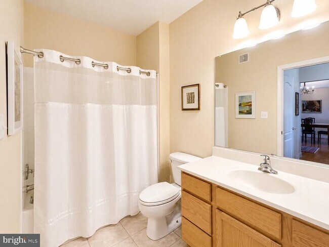 Building Photo - 5910 Great Star Dr