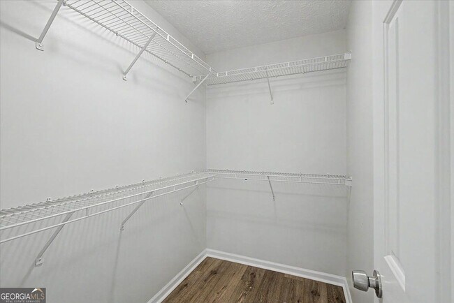 Building Photo - 980 Windcroft Cir NW