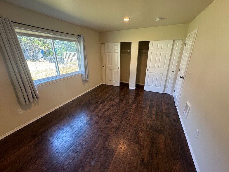 Building Photo - 27212 X Ln