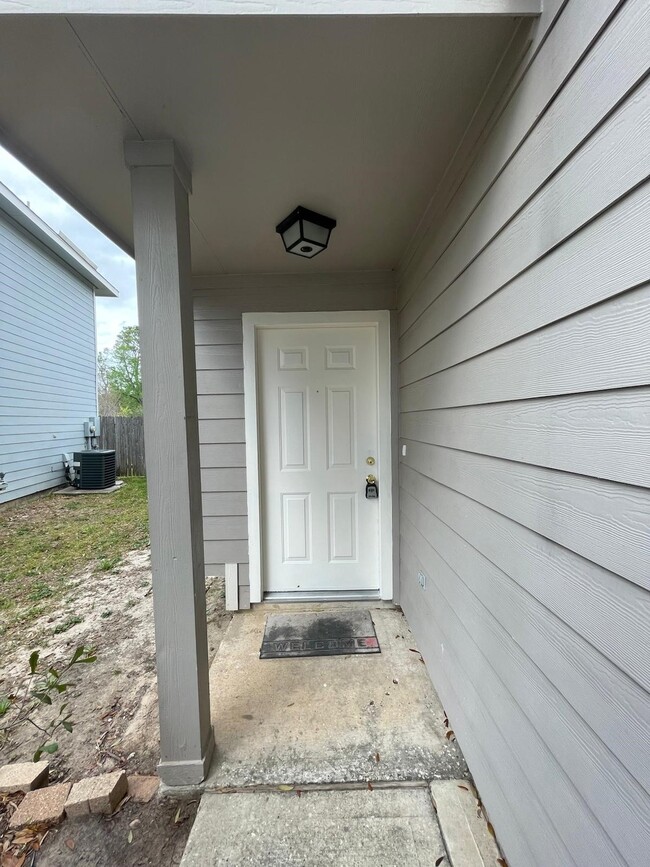 Building Photo - 2926 Loganberry Park Ln