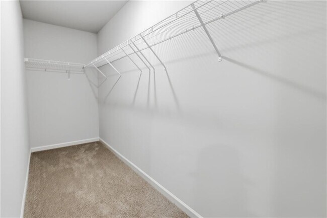 Building Photo - 48 Berryville Dr