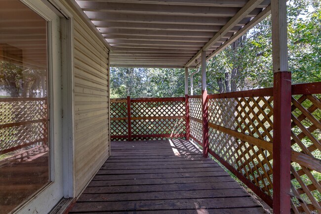 Building Photo - 2139 W Gilbert Ln