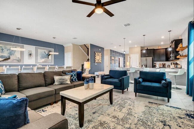 Building Photo - 9016 Sommerset Hills Dr