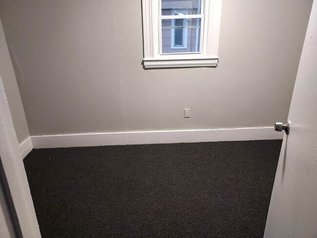 Building Photo - 86 Santee St