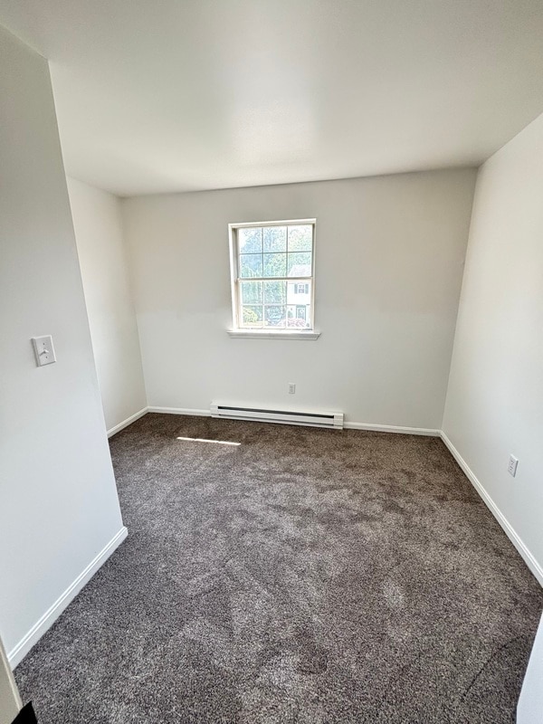 Building Photo - 447 Garland Cir