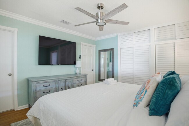 Building Photo - 525 N L St