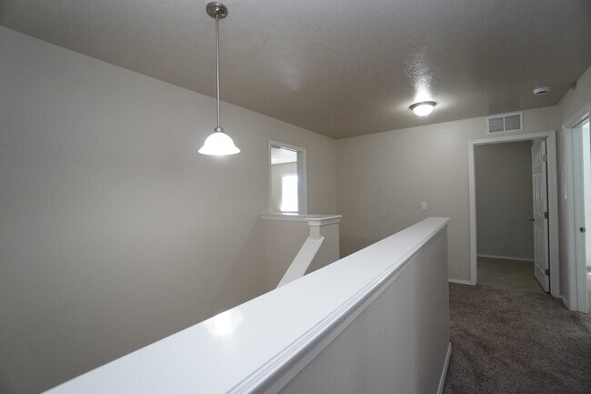 Building Photo - 2934 NW 11th Ave
