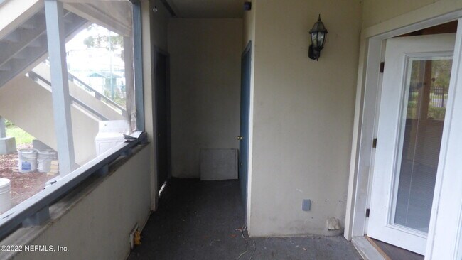 Building Photo - 5615 San Juan Ave