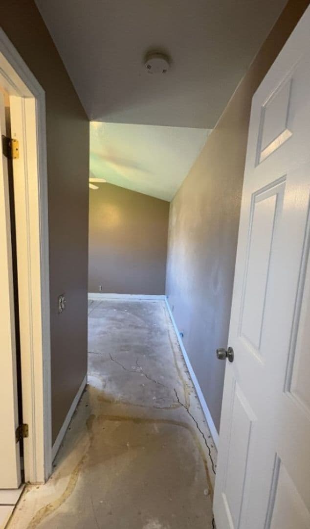 Building Photo - 585 S 225 W