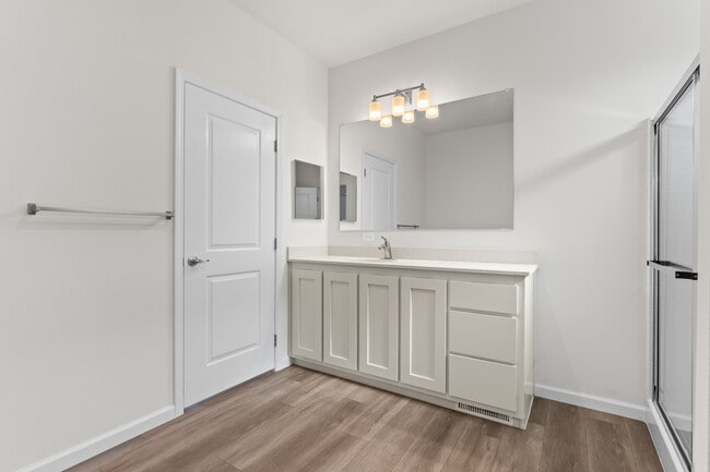 Building Photo - 1822 Nestorita Way