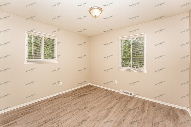 Building Photo - 17202 Lipton Ave