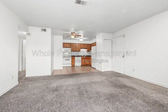 Building Photo - 2575 S Syracuse Way
