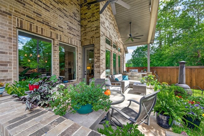 Building Photo - 9979 Pebble Glen Dr