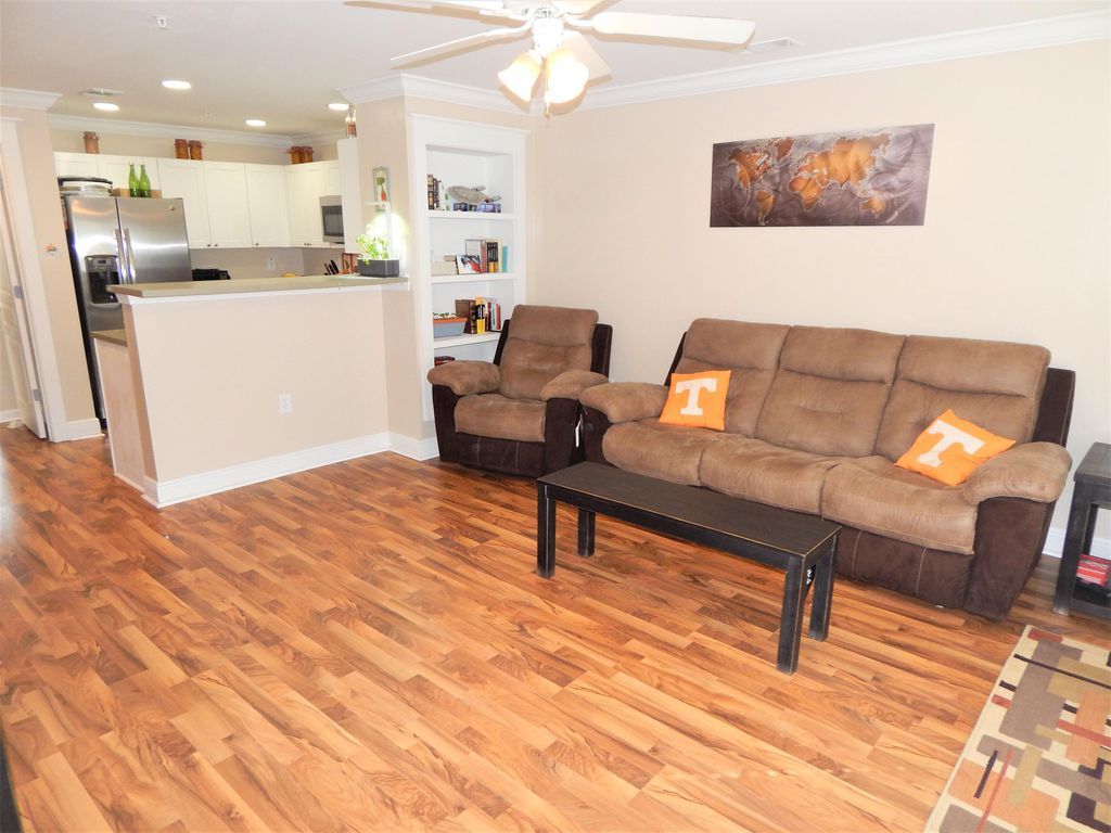 Large living room area (couch and chair pictured not included) - 1105 Tree Top Way