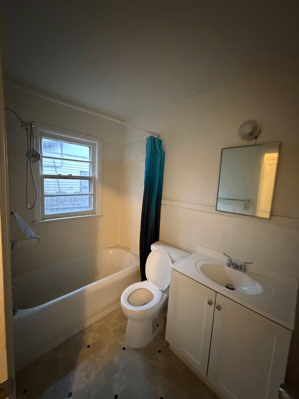 Building Photo - 1039 S Laura Ave