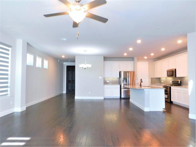 Building Photo - 5520 Liberty Dr