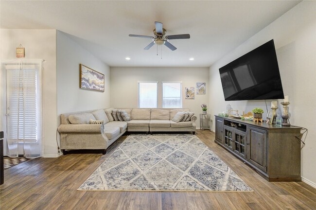 Building Photo - 1615 Goose Island Ln