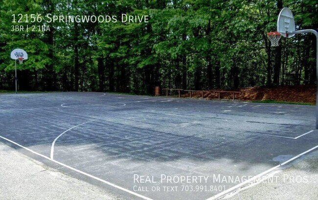 Building Photo - New Paint