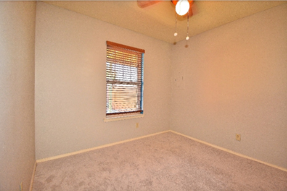 Building Photo - 1032 Camino Vista Aurora