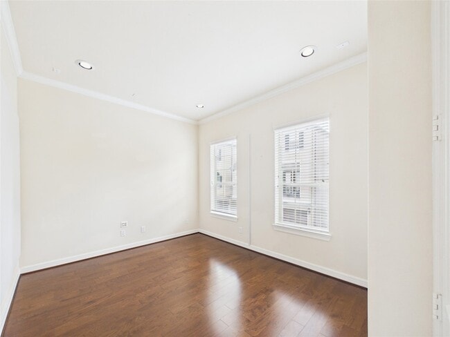 Building Photo - 10606 Shadow Elm Ct