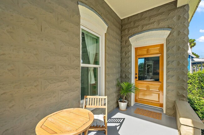 Building Photo - 17 Old Mission Ave