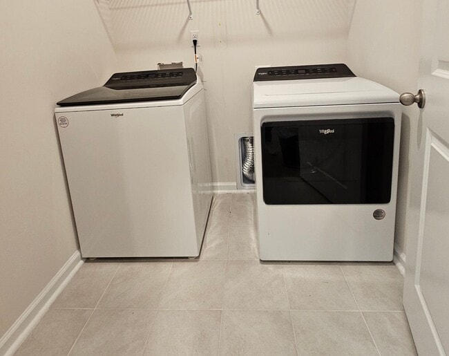 Building Photo - Long Term Rental - 3 Bed, 2 Bath in Bells ...