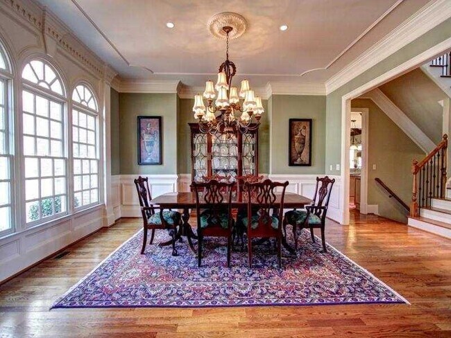 Building Photo - 502 Rivercliff Trce